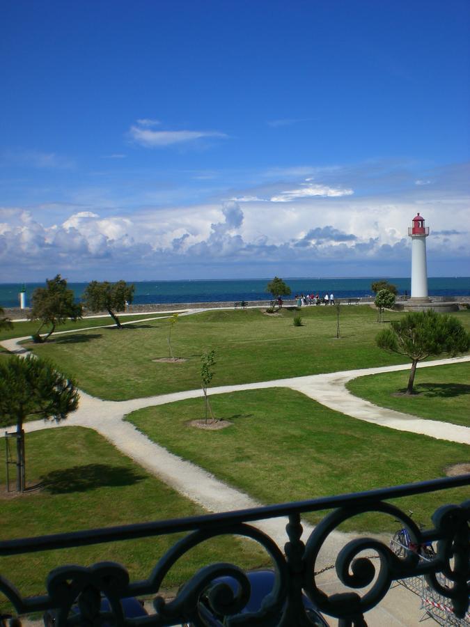 Hotel Le Galion Saint-Martin-de-Ré Buitenkant foto